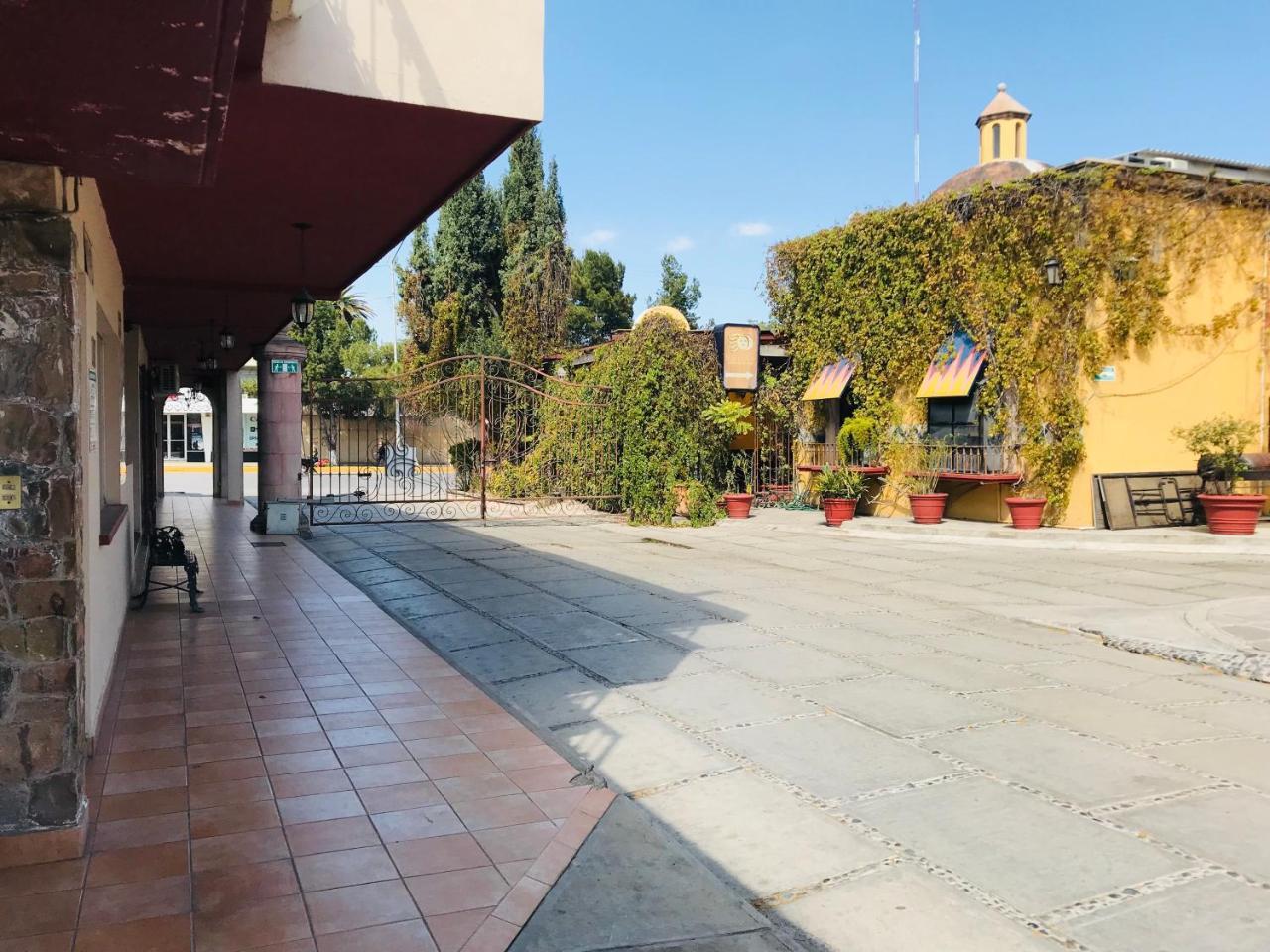 Hotel Huizache 살티요 외부 사진